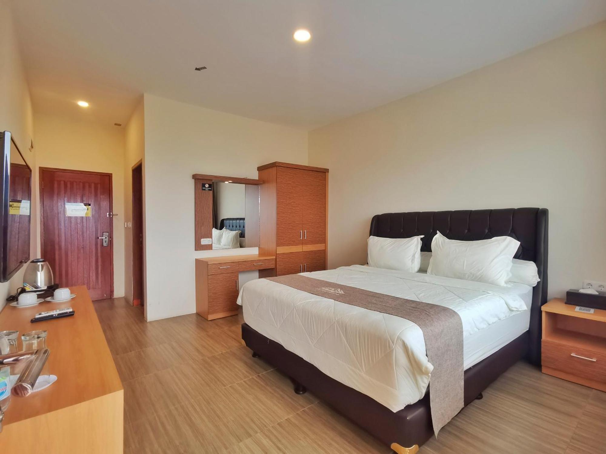 Bukit Indah Doda Hotel & Resorts Palu Eksteriør bilde